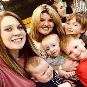 Meet your Posher, Debbie